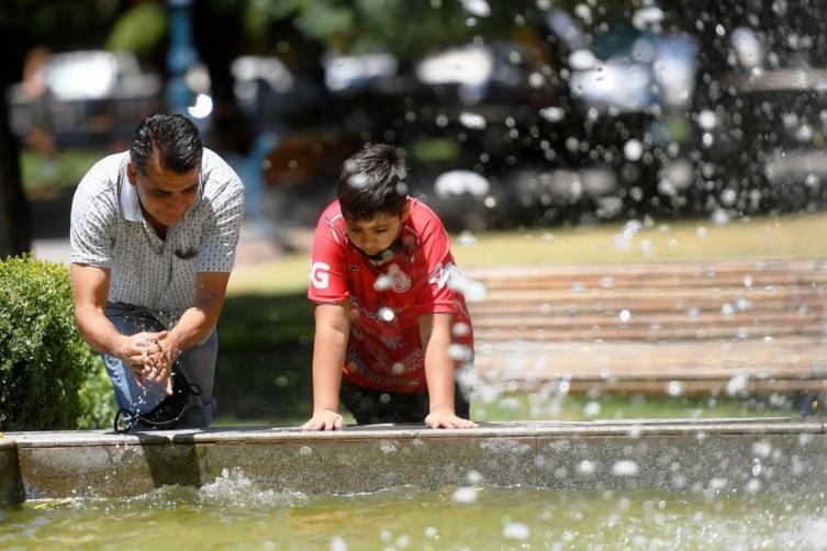 Cinco provincias en alerta roja por temperaturas extremas