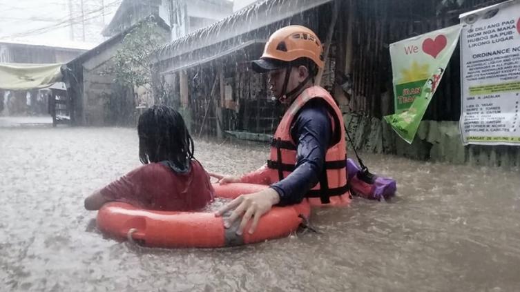 El Papa envió donaciones a Filipinas y a los migrantes varados entre Bielorrusia y Polonia