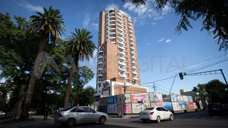 Fueron a cambiar dólares  y les robaron $800.000