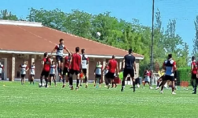 Colón empató con Patronato en su 2º amistoso 