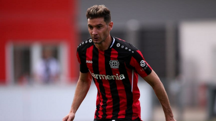 Descartan la salida de Alario del Bayer Leverkusen