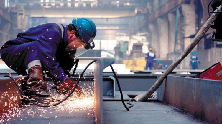 Capacitan a empresas para que puedan vacunar a sus empleados