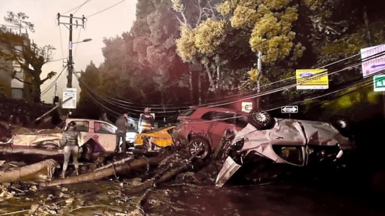 Aluvión en Quito: aumentan a 23 las personas fallecidas