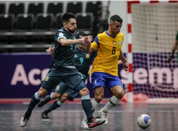 Futsal: Argentina le ganó a Brasil y es finalista de la Copa América