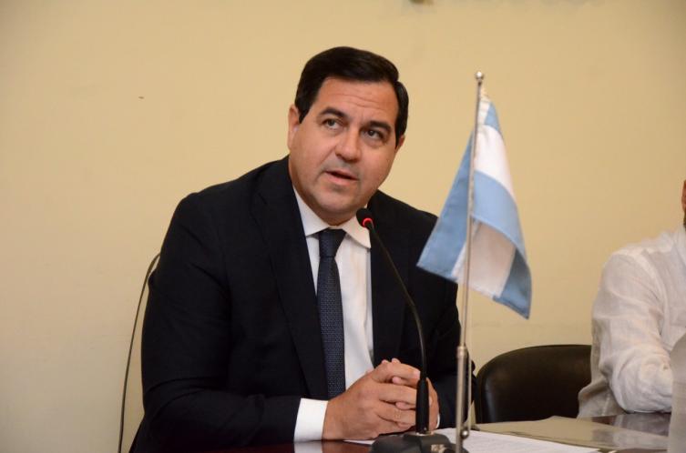 “Están priorizando la política y no le hace bien a la sociedad”