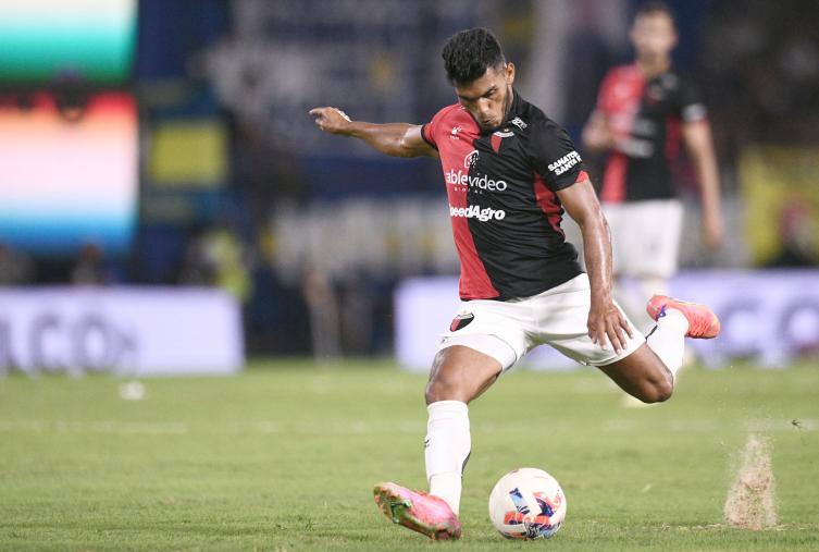 Colón va por su primer triunfo ante Godoy Cruz en Paraná