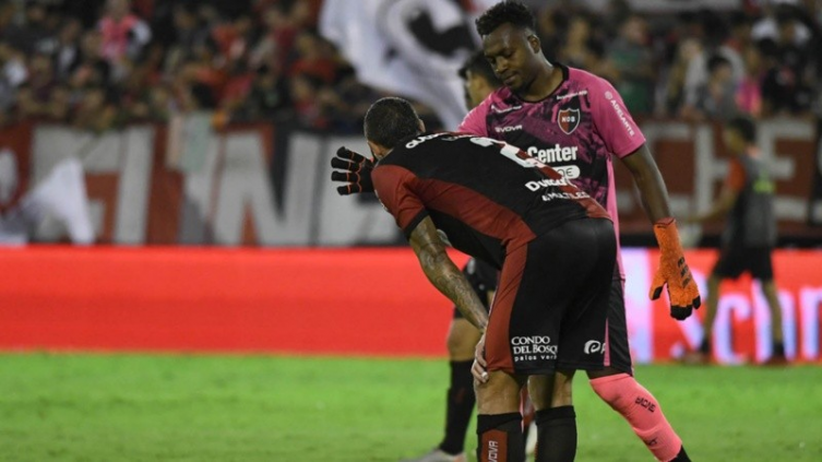 Si Sanguinetti decide sacar a Arboleda, no contaría con Macagno