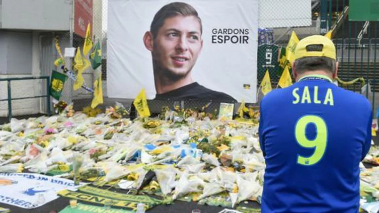 Emiliano Sala habría estado inconsciente cuando se estrelló el avión