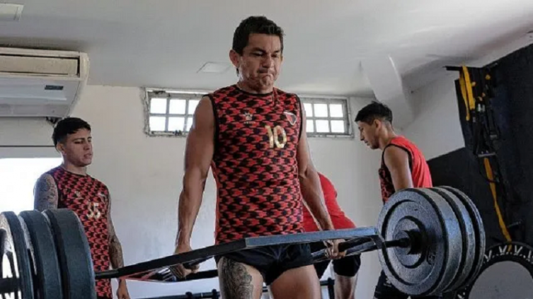 Colón y una semana cargada por la doble competencia