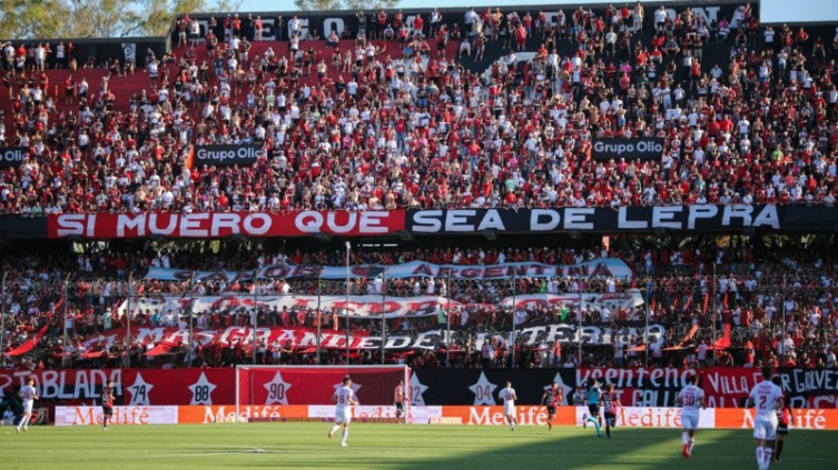 La AFA autorizó hinchadas de Newell's en Córdoba
