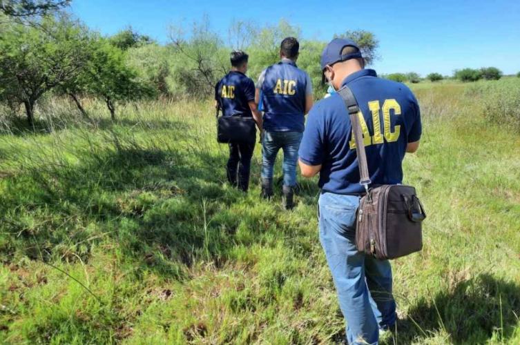 Encontraron un cuerpo en un campo del norte de la ciudad