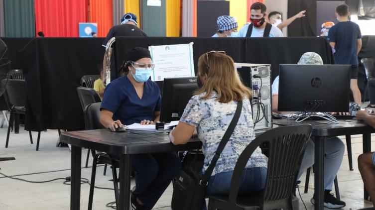 Cuarta dosis para mayores de 50 años con Sinopharm e inmunocomprometidos