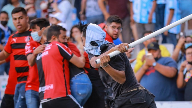 El origen argentino de la  violencia en el fútbol mexicano