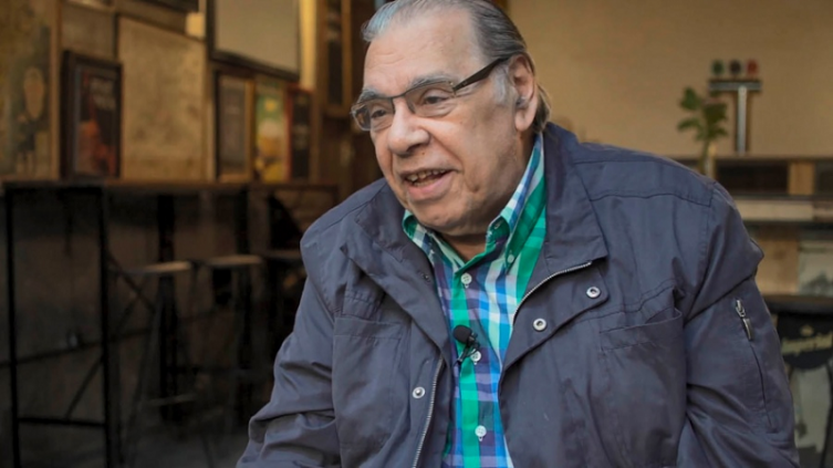 Enrique Pinti mejora su estado de salud pero seguirá internado 