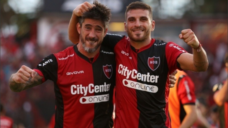 Pablo Pérez: arriesgarlo o no por la cantidad de amarillas