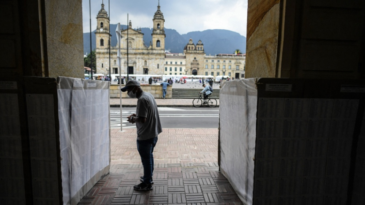 Colombia renueva el Congreso y definir candidatos presidenciales