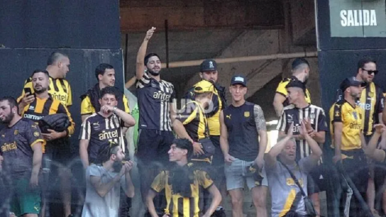 Balearon a un hincha de Peñarol y a dos policías