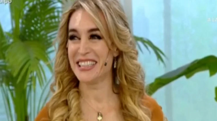 Fátima Florez fue sorprendida por su pareja mientras hacía una nota en vivo