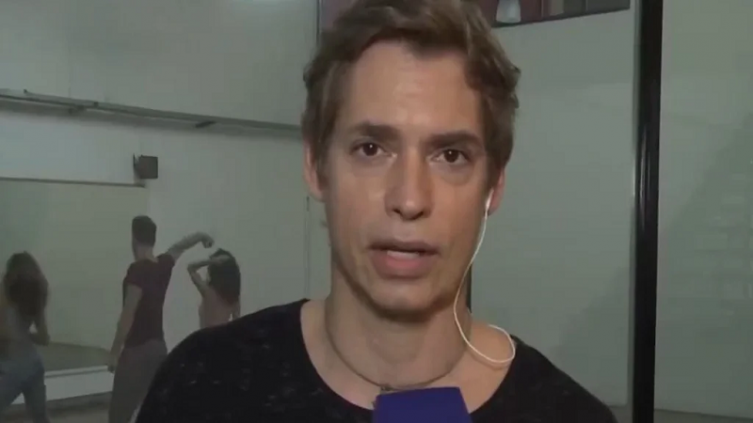 Carlos Baute preocupado por el acoso de una fan a su familia