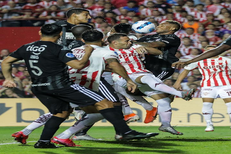 Copa Sudamericana: Unión no pudo con Junior y empató en su debut