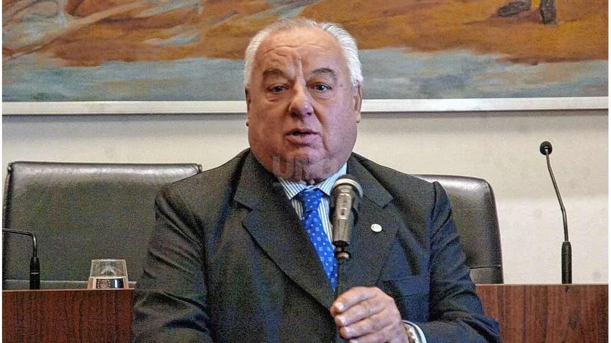 Facultad de Derecho y Ciencia Político: Gutiérrez fue designado docente Ad Honorem