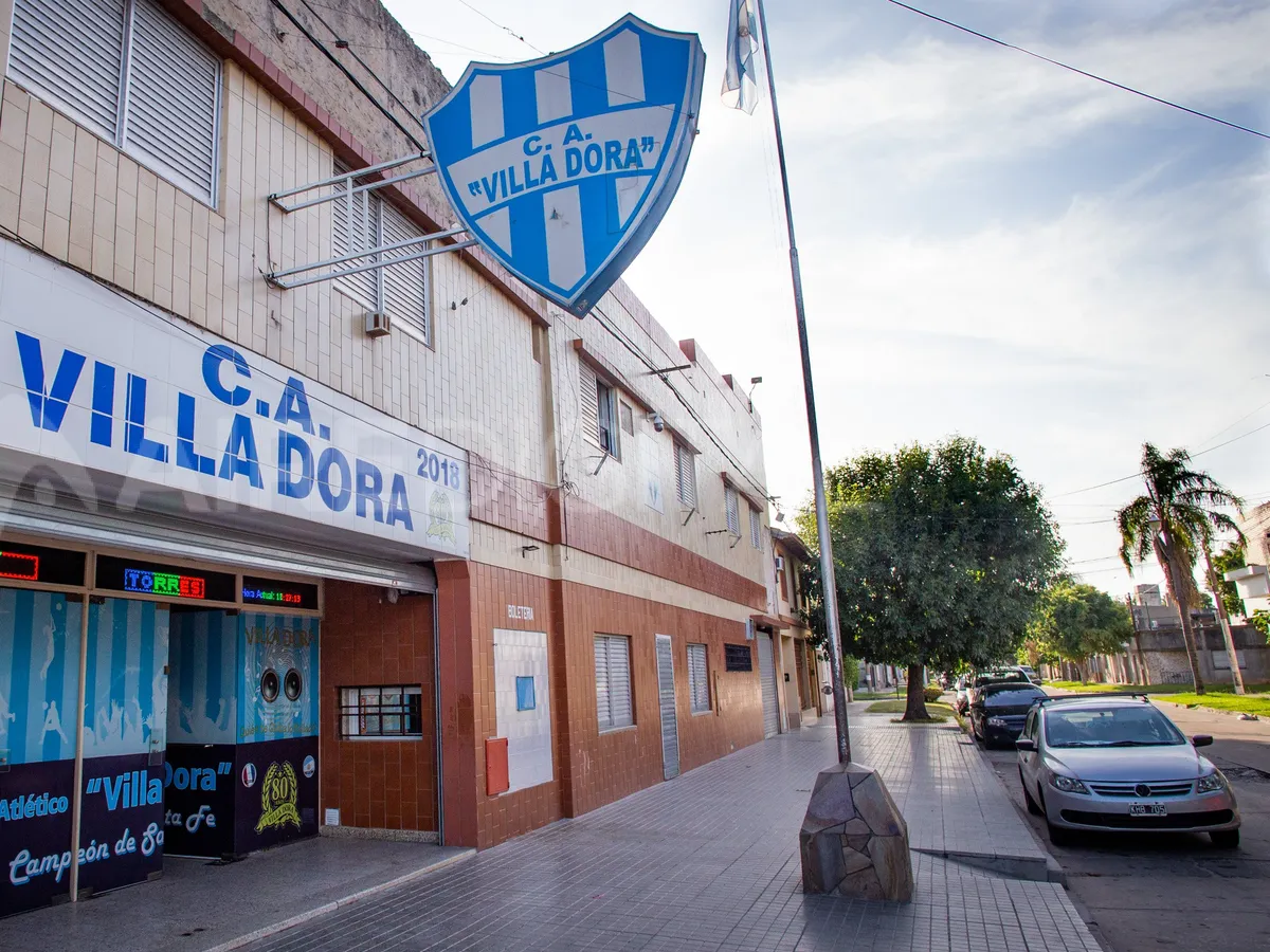 Villa Dora: Tres heridos de bala