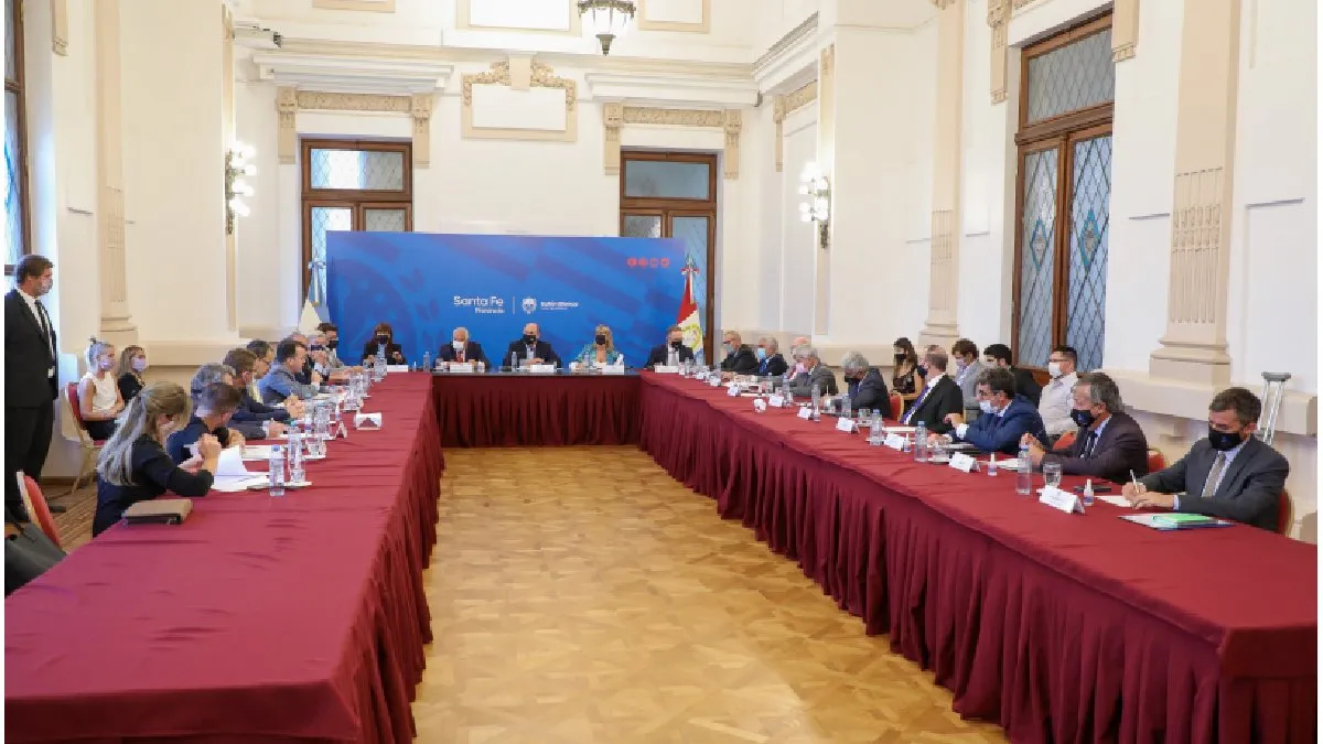 La oposición se fue renovando las críticas al gobierno