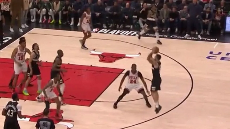 Luca Vildoza debutó en la NBA