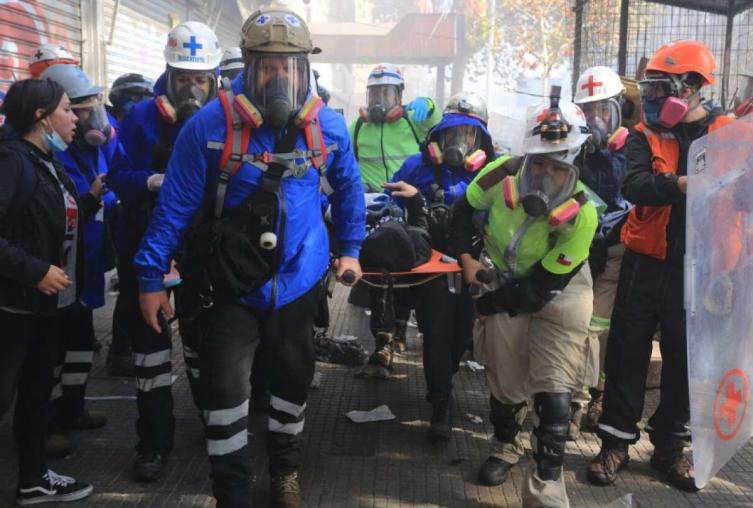 Tres heridos de bala en ataque a una manifestación por el 1 de Mayo en Chile