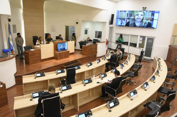 El Concejo comienza a discutir un aumento de la tarifa de taxis
