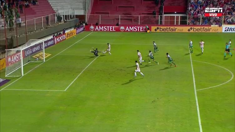 El gol que le anularon a Unión frente a Oriente Petrolero