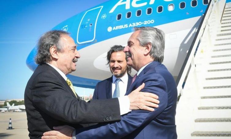 Alberto Fernández dejó España y sigue su gira por Alemania