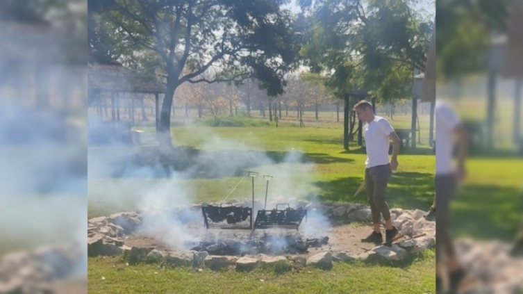 Marco Ruben hizo un asado de despedida para el plantel de Central