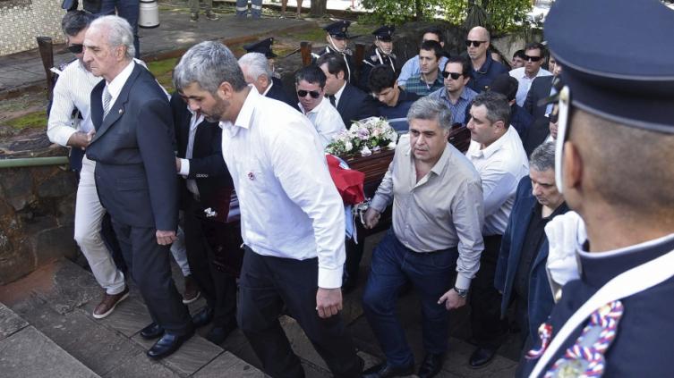 Sepultaron en Paraguay los restos del fiscal asesinado en Colombia