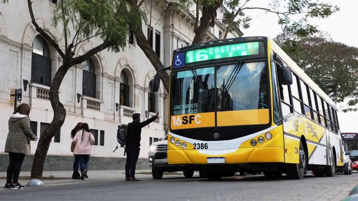 UTA anunció un principio de acuerdo con empresarios y podría levantarse el paro