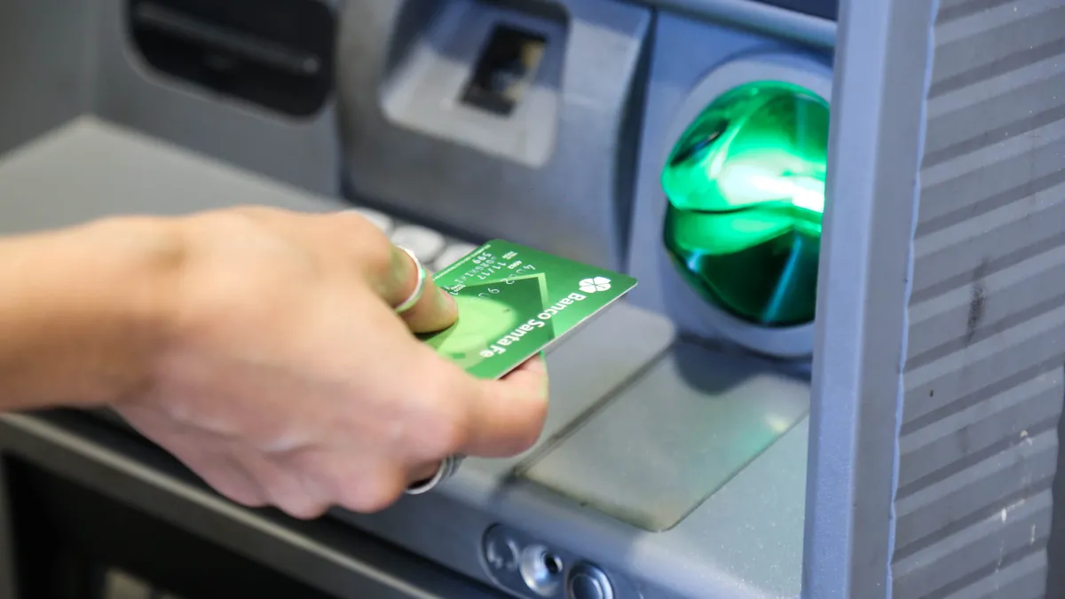 Adelantan el pago de aguinaldo para los empleados públicos