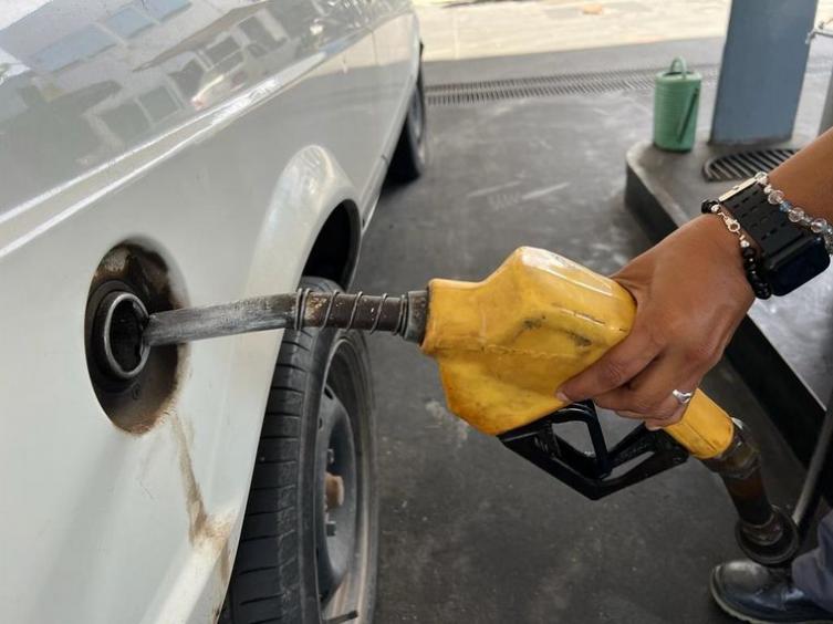 YPF cobrará $240 el litro de gasoil a vehículos extranjeros