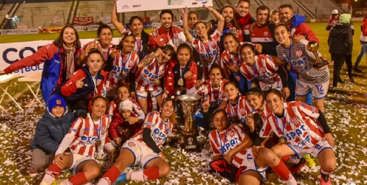 Las chicas de Unión bicampeonas provinciales