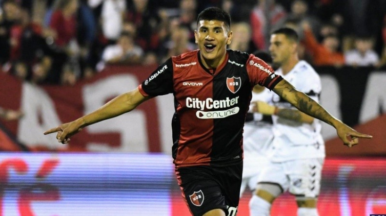 Qué pasa con la venta de Nicolás Castro a Eintracht Frankfurt