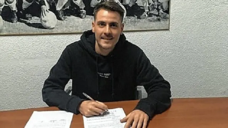 Colón oficializó la incorporación de Julián Chicco