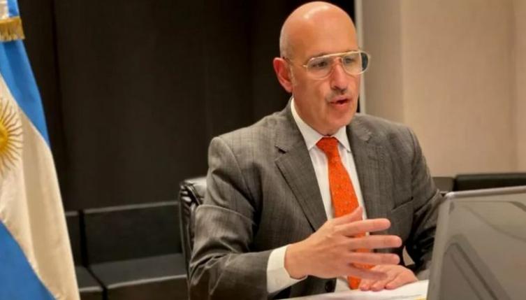 Tras la salida de Guzmán, renunció el secretario de Hacienda