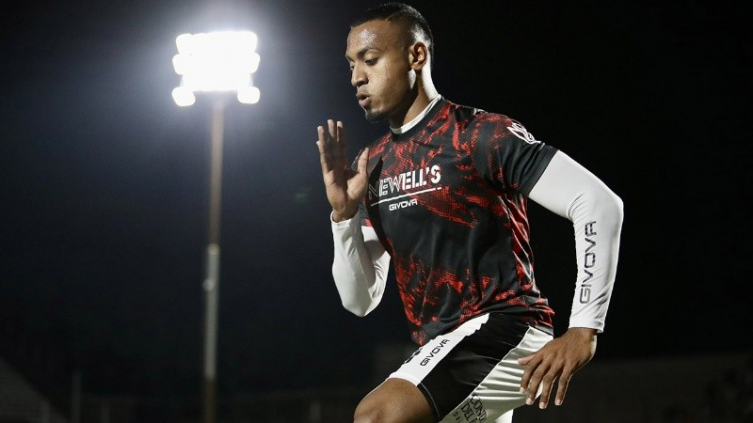 Willer Ditta se hizo amonestar para estar en el clásico
