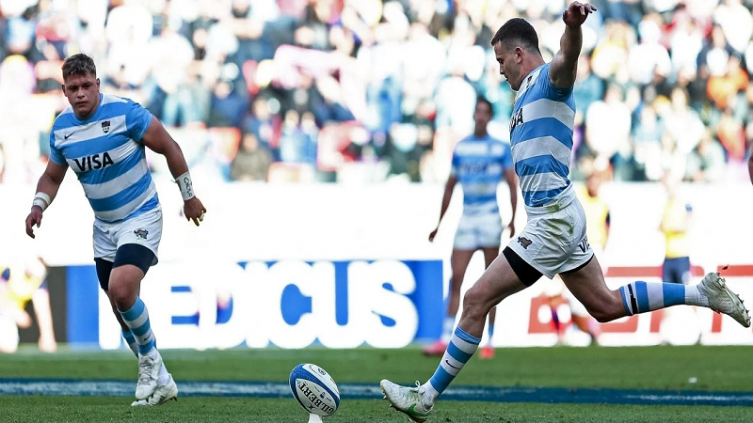 Los Pumas cerraron ante Escocia la serie con un triunfazo agónico