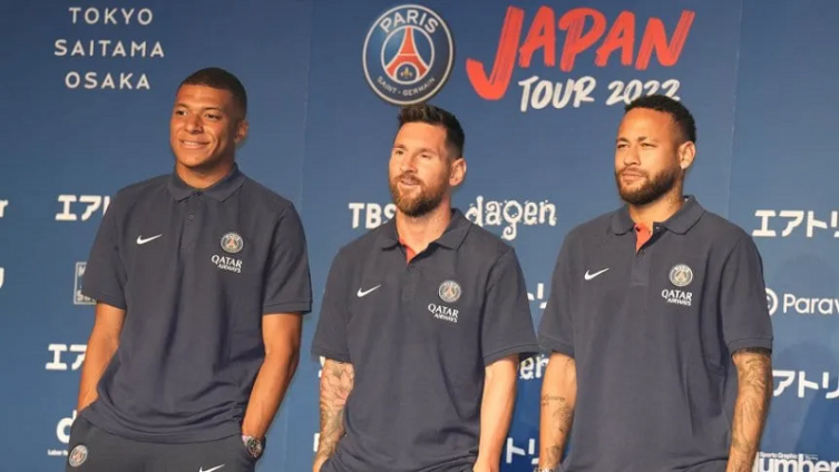 Messi llegó a Japón con el PSG