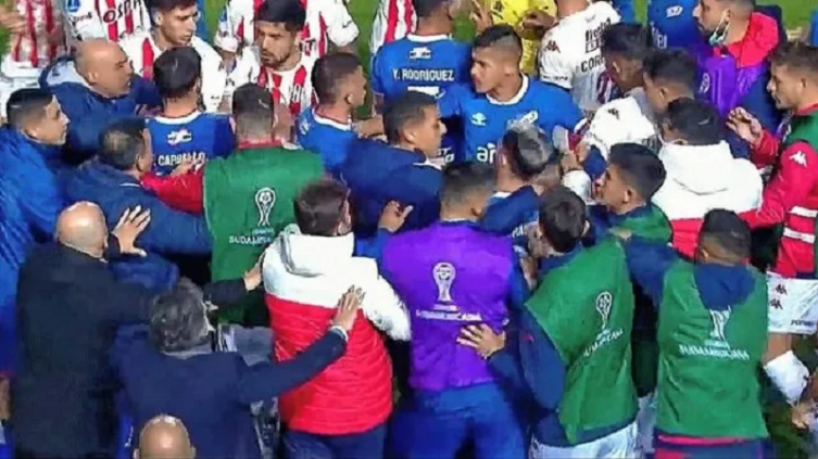 Conmebol ratificó la sanción económica a Unión
