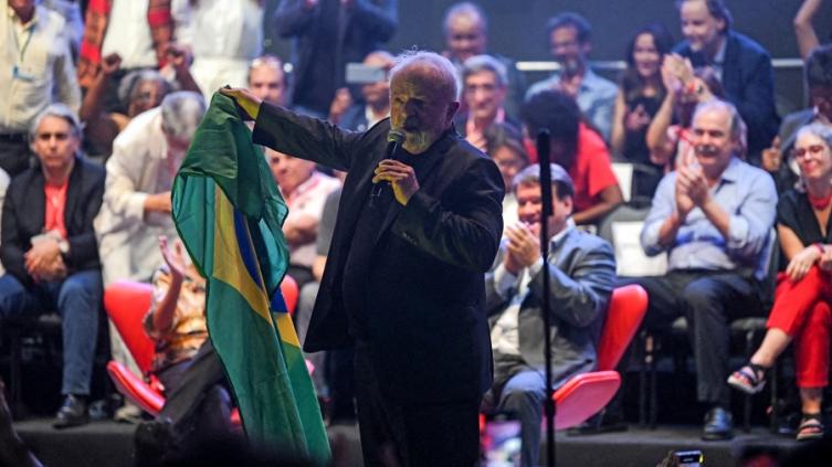 Brasil: Un sondeo confirma el escenario de Lula vencedor en primera vuelta