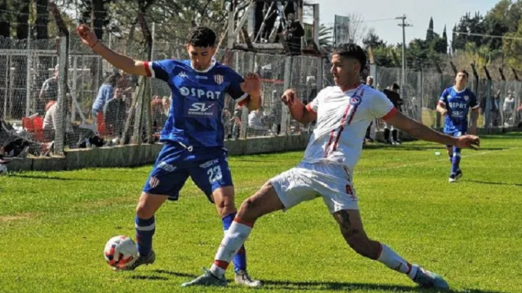 Unión empató ante Argentinos en Reserva