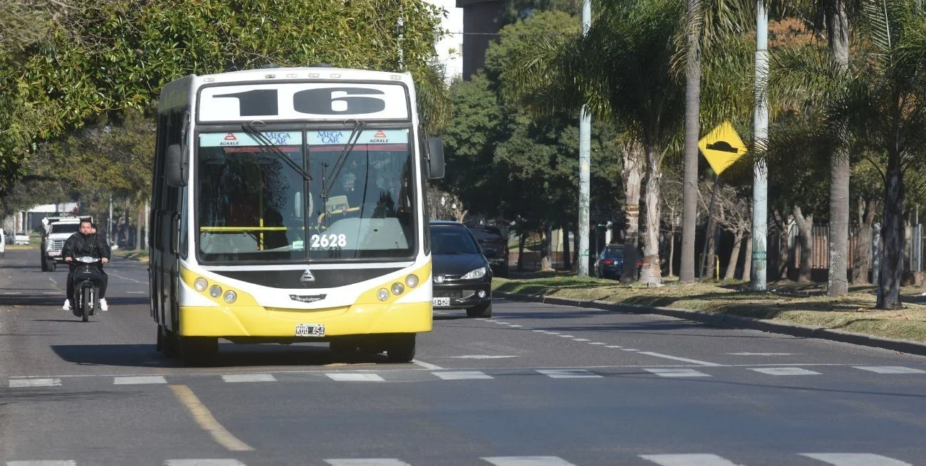 No hay servicio de colectivos urbanos en la ciudad de Santa Fe