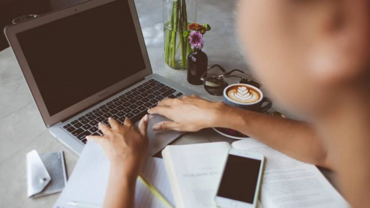 Cursos gratuitos: formación online con certificado y salida laboral