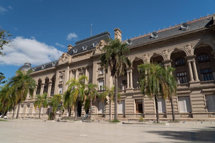 Comienzan las reuniones del gobierno con los gremios